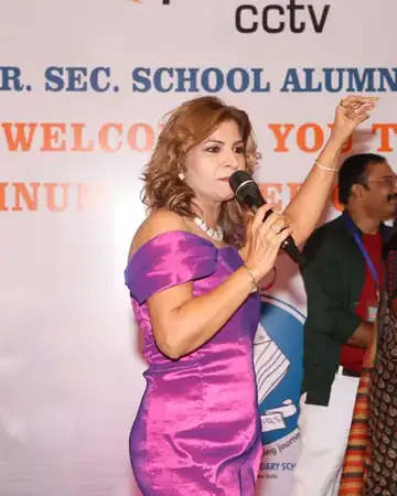 Anu Manocha with guests during a felicitation, S.B. Mills School Alumni Association